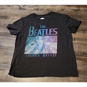 The Beatles Abbey Road T Shirt Sz Medium (8-10) Graphic Tee Shirt. 1427